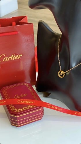 سلسال Cartier ذهبي حلق