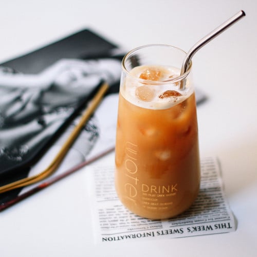 مزاز ستيل منحني للمشروبات الباردة والساخنة