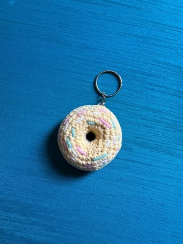 تعليقة دونات الوان متعددة