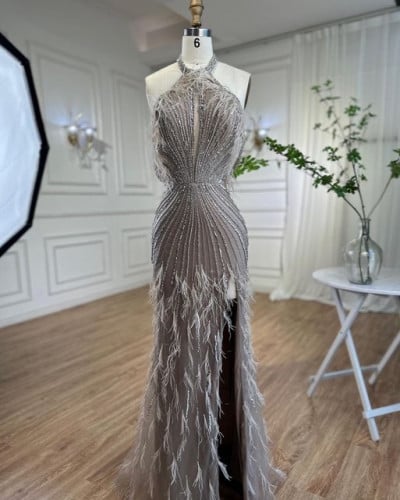 فستان بتطريز انيق