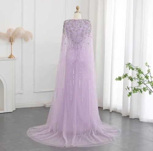 فستان بكاب وتطريز راقي