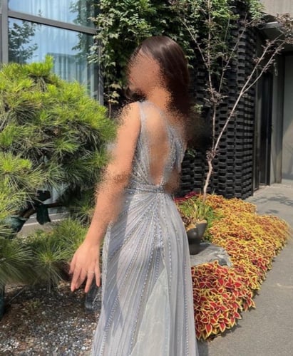 فستان بتطريز يدوي انيق