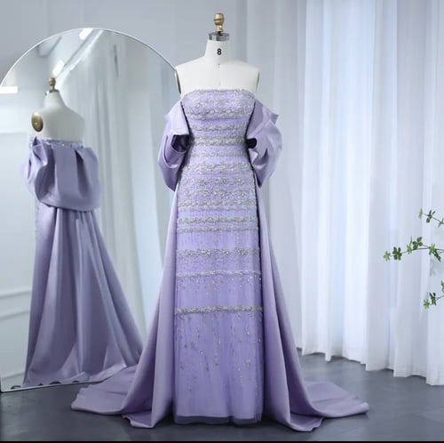 فستان بتطريز فاخر