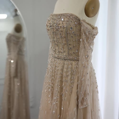 فستان بتطريز راقي