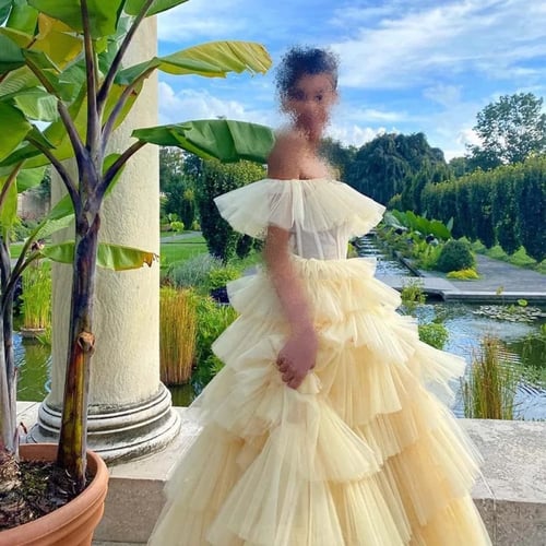 فستان بطبقات راقية