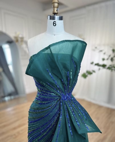 فستان بتطريز انيق