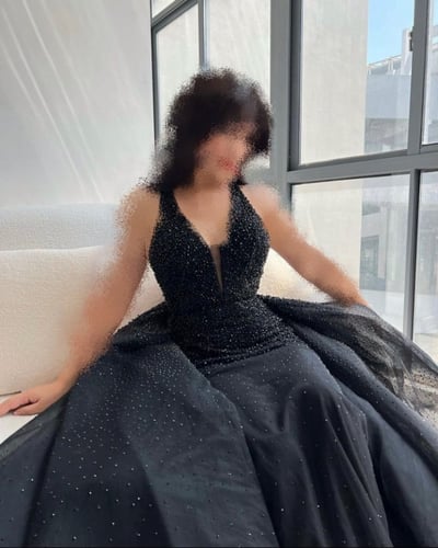 فستان بتطريز راقي