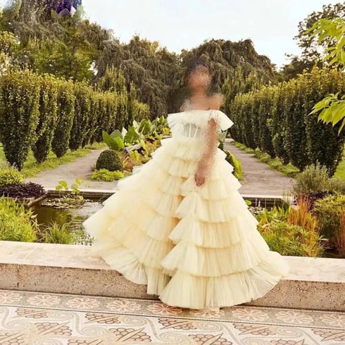 فستان بطبقات راقية