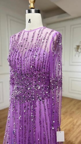 فستان بتطريز فاخر