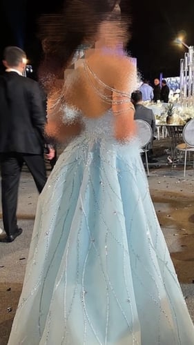 فستان بتطريز راقي