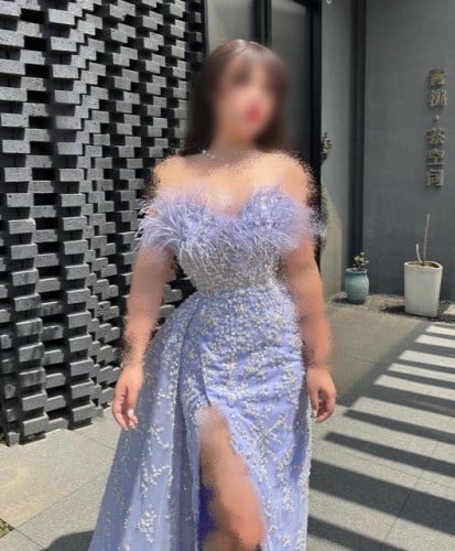 فستان بلون اللافندر