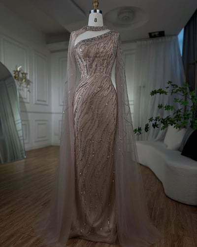 فستان باكمام طويله