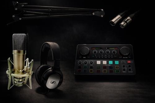 استوديو البث الاحترافي