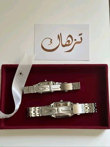 ساعة كبلز مع طباعة صوره عيون