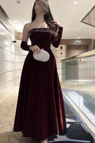 فستان سهرة أنيق شتوي بلونين عودي واسود