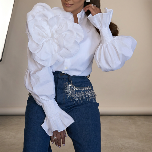 بلوزة أنيقة للنساء