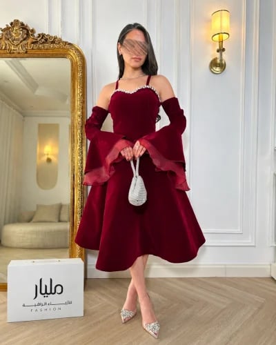 فستان سهرة ترف العنابي المخملي