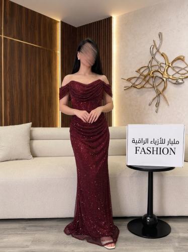 فستان عنابي أوف شولدر