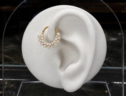حلق بيرسينق Daith الماس