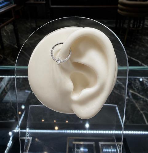 حلق بيرسينق Daith الماس