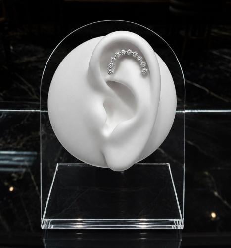 حلق بيرسينق Daith الماس