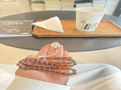 سبحة بكلايت بني عسلي مكحل بأسود