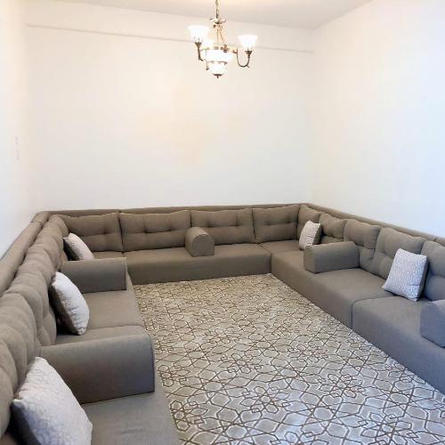 جلسة عربية مودرن عالية الجودة بأقمشة فاخرة