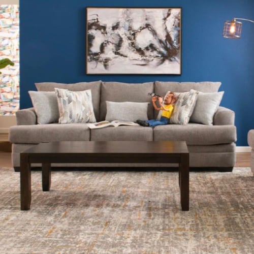 كنب بلون رمادي بتصميم عصري