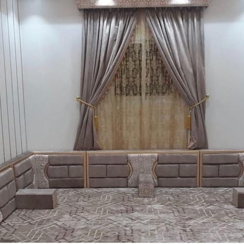 مساند الظهر مودرن مع التكايات