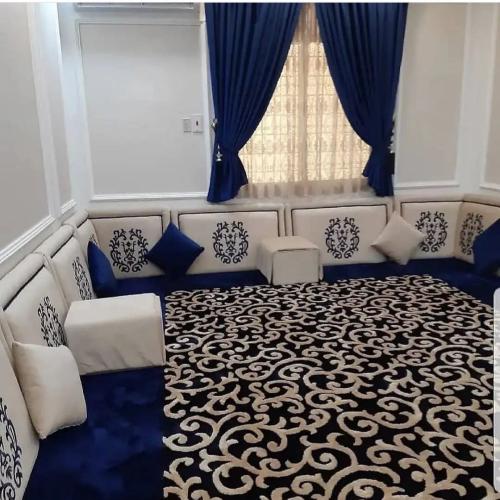 مساند الظهر منقوش موديل جديد