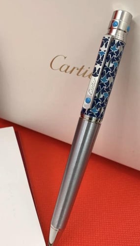 قلم شامل الملحقات