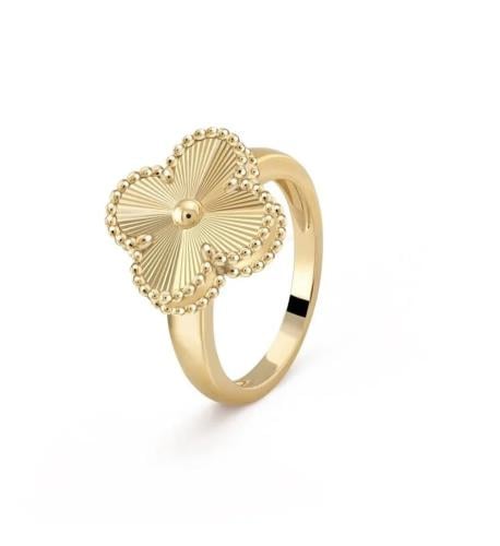 خاتم ذهب انيق جاهزه لي الاهداء