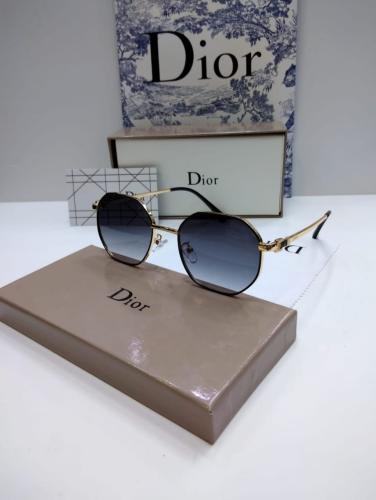 نظاره غير شامل الملحقات