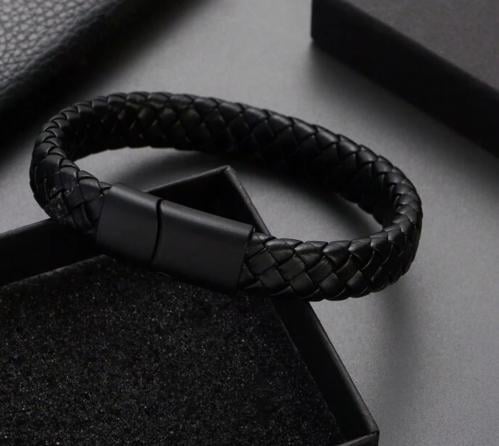 اسواره لويس شامل الملحقات