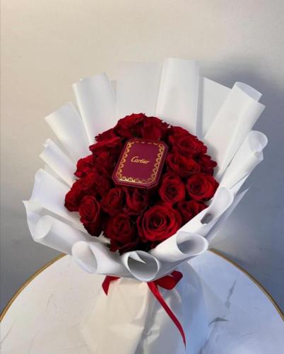 تنسيق ورد 30 ورده احمر