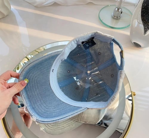 كاب miu miu (ماستر كوليتي)