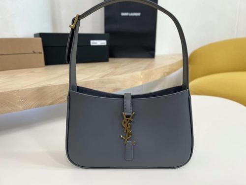 سان لوران LE 5A7 مقاس 24cm