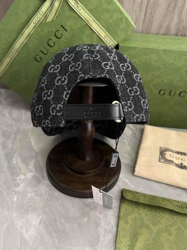 كاب قوتشي أسود ملكي (ماستر كوليتي)