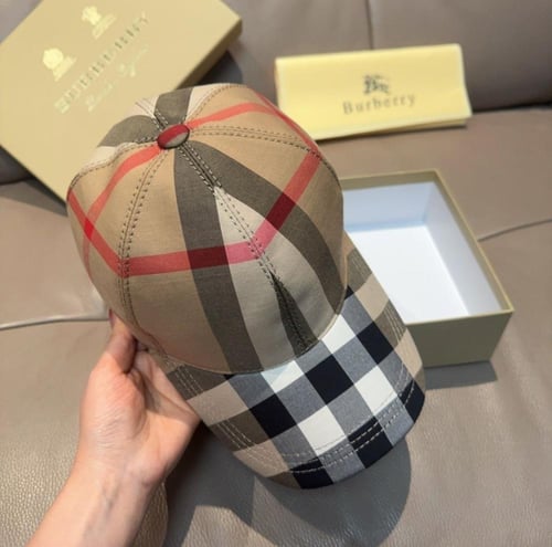 كاب بربري BURBERRY ماستر