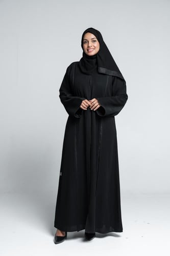 عباية جاكار خلف نص كلوش