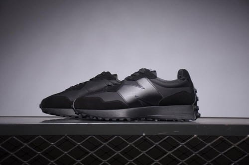 حذاء | New Balance Black
