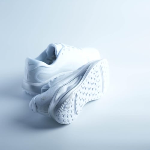 حذاء نايك أبيض فخم وناعم - لورد