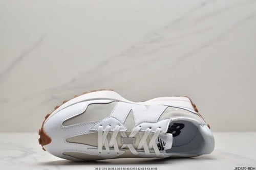 حذاء | New Balance White Beige