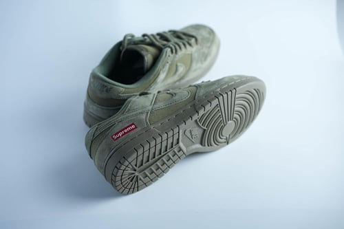 حذاء Nike Dunk Supreme أخضر زيتوني بستايل نادر وجر...