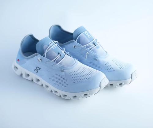 حذاء ON Cloud نسائي أزرق سماوي تصميم رياضي وخفة اس...