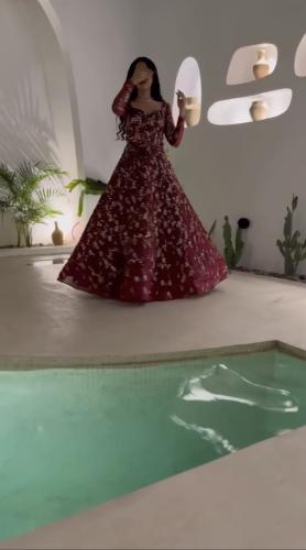 فستان سـهرة شك كامل