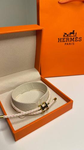 سوار Hermès الوردي الفاتح