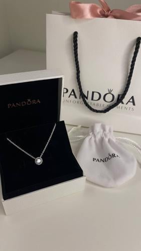عقد PANDORA الفضي