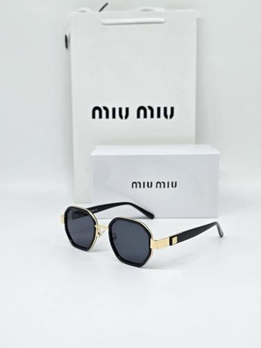 نظارات MIU MIU