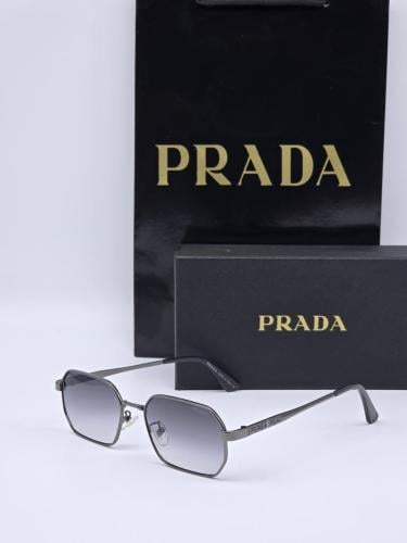 نظارات PRADA